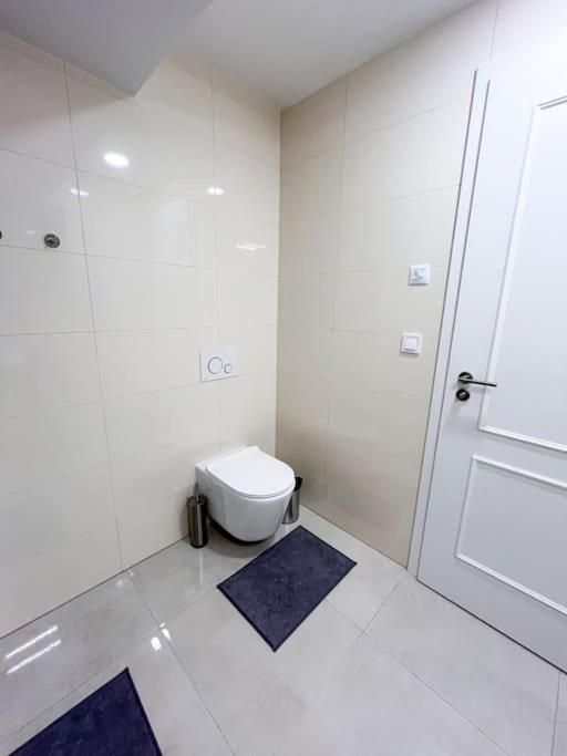 Apartament Crystal 404 *
